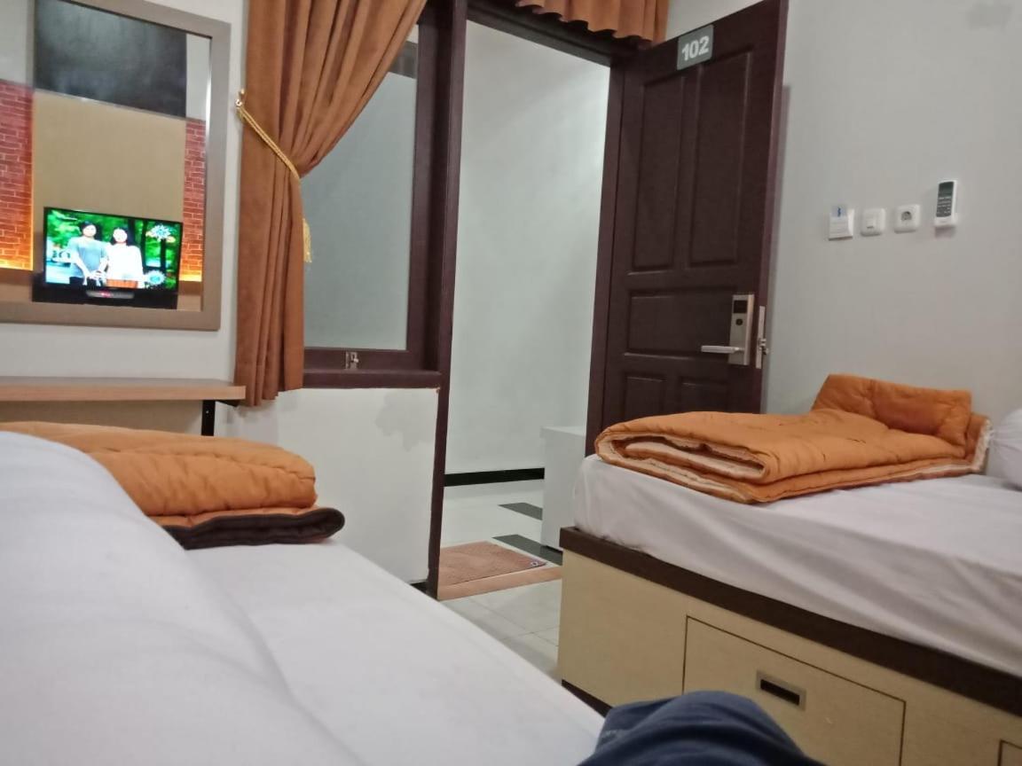 Amaya Guest House Syariah Alastuwo Kültér fotó